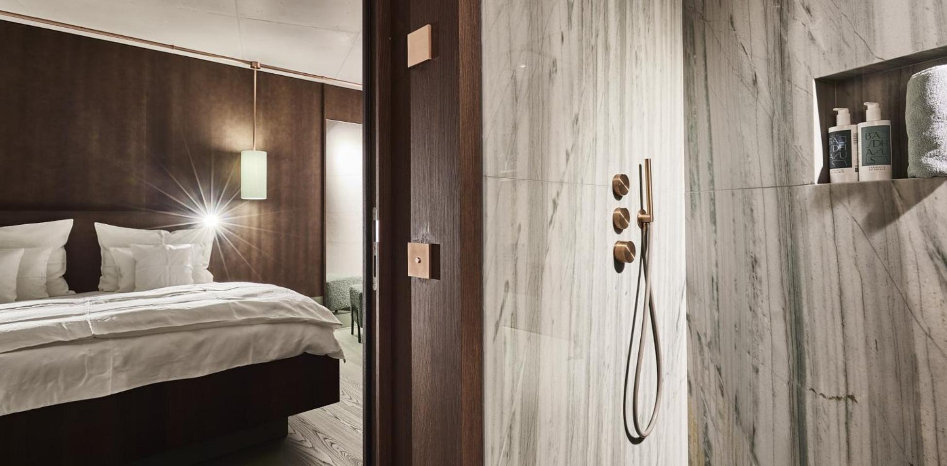 Boutique Hotel Badhaus (Adults Only) เบรสซาโนเน ภายนอก รูปภาพ